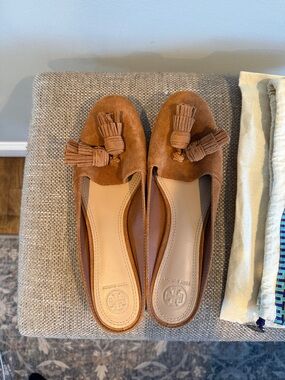 Tory Burch Chestnut Suede Salinas Tassel Slide Mules, size 8